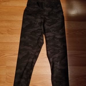 Colorfulkoala leggings camo